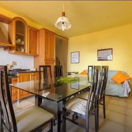 Villa Two Steps From The Sea